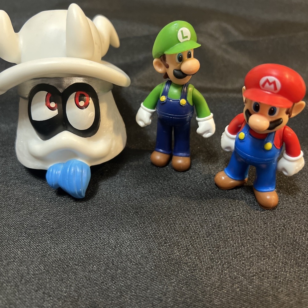Super Mario Bros. Mario,‎ Luigi & Cappy Action Figure Doll Toy 3"
